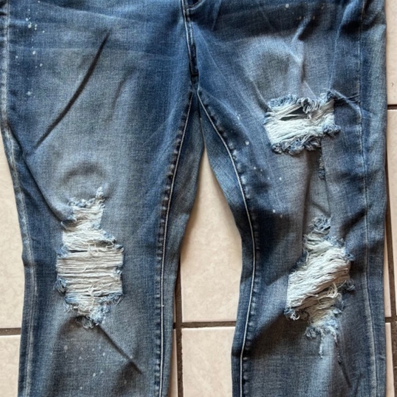 Judy Blue - 22 Wide, Mid Rise, Unicorn Dream Jeans - Picture 2 of 2